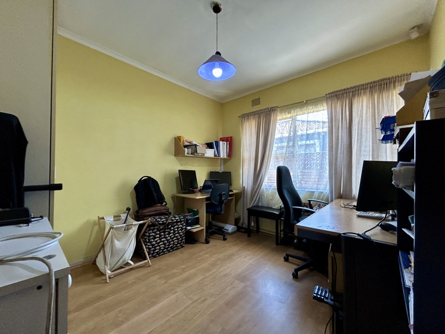 3 Bedroom Property for Sale in Churchill Estate Western Cape